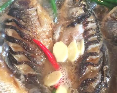 香葱烤鲫鱼
