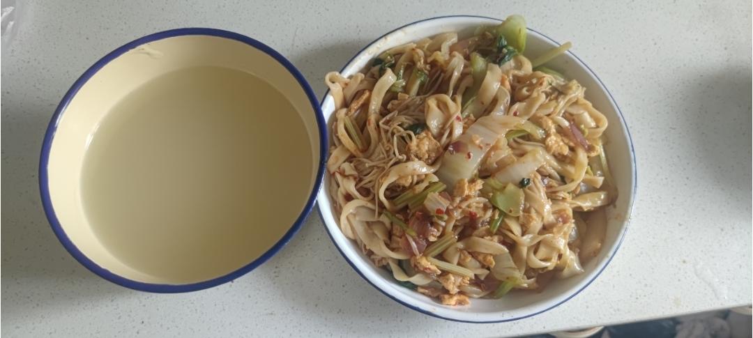 独家蔬菜炒面