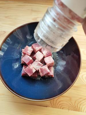 雪花牛肉粒和青豆酱的做法 步骤4