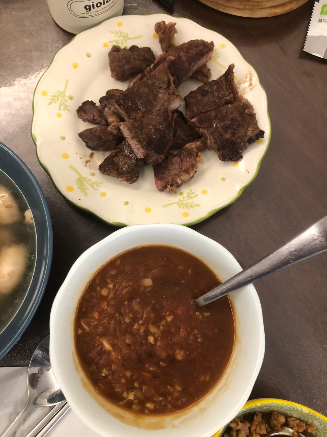 黑椒牛排（配酱汁做法）