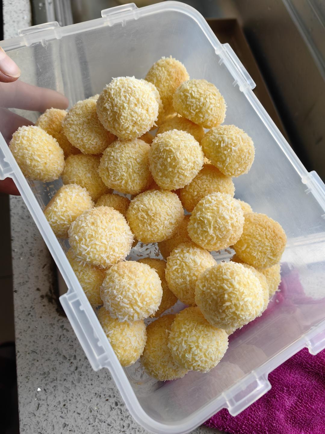 黄金椰蓉球