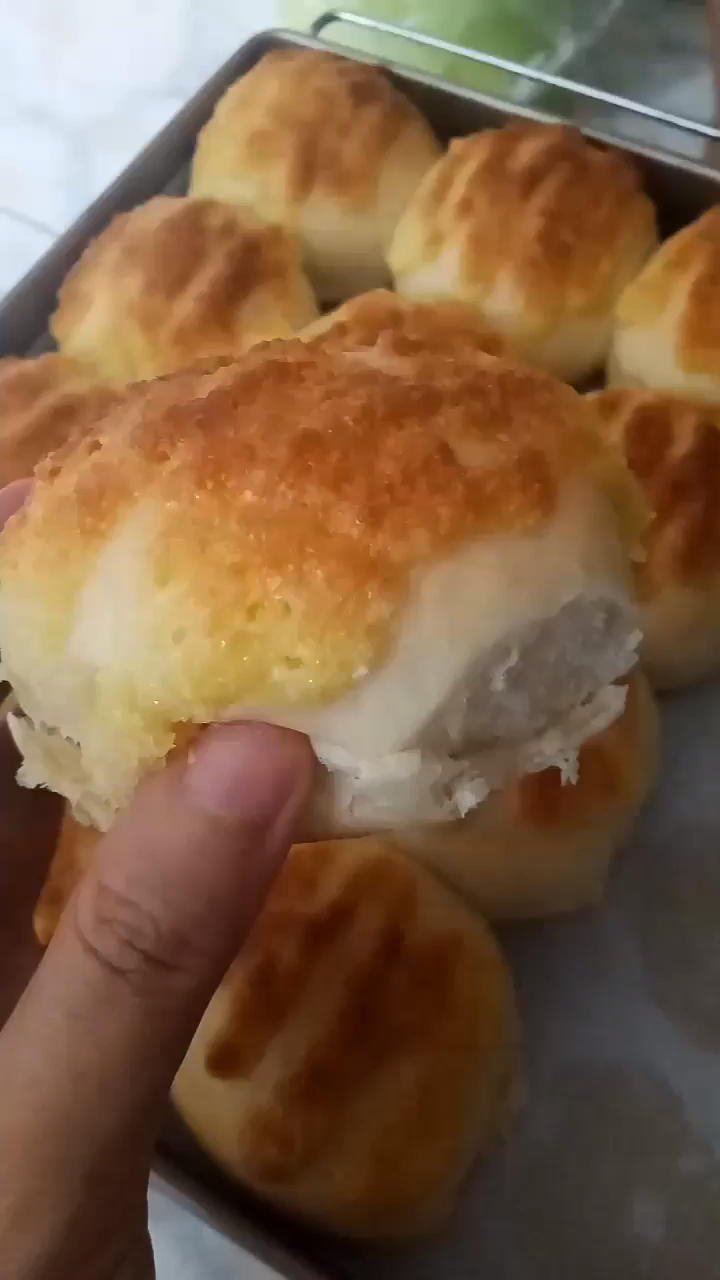 一次发酵同样松软的椰蓉小面包