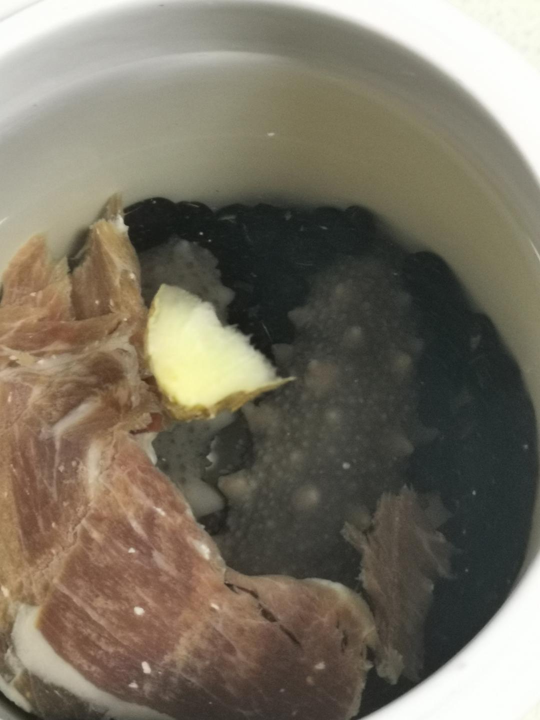 黑豆炖海参