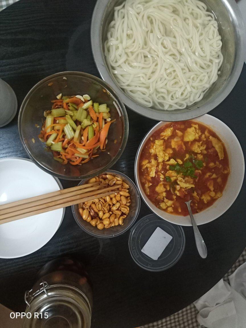 西红柿鸡蛋打卤面（快手菜）