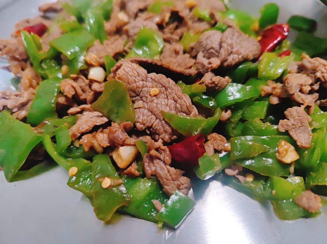 小炒黄牛肉