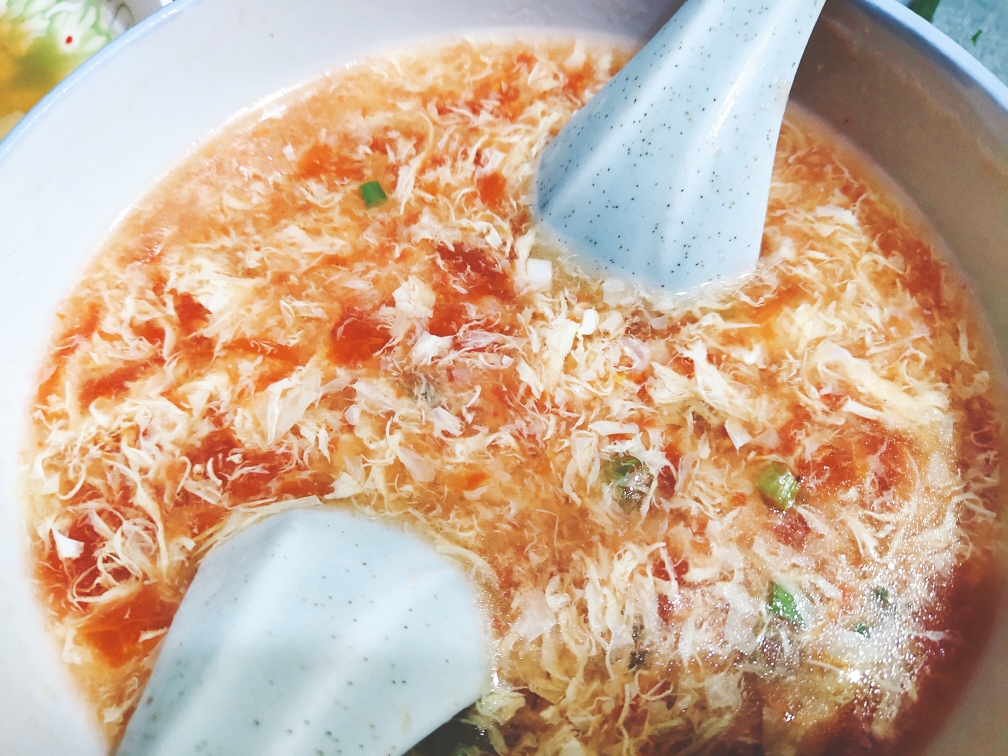 超级简单的清淡番茄鸡蛋汤的做法
