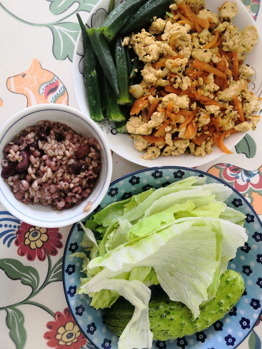 【健康三餐】咖喱鸡肉末生菜卷
