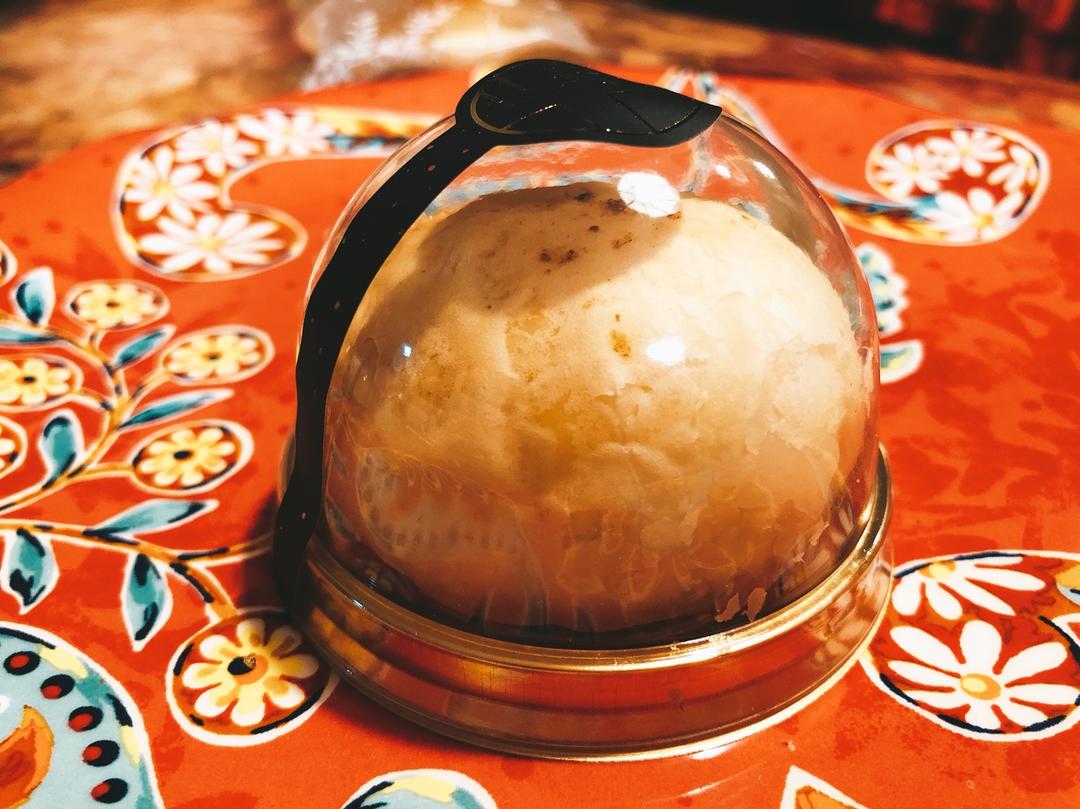 白酥皮云腿月饼