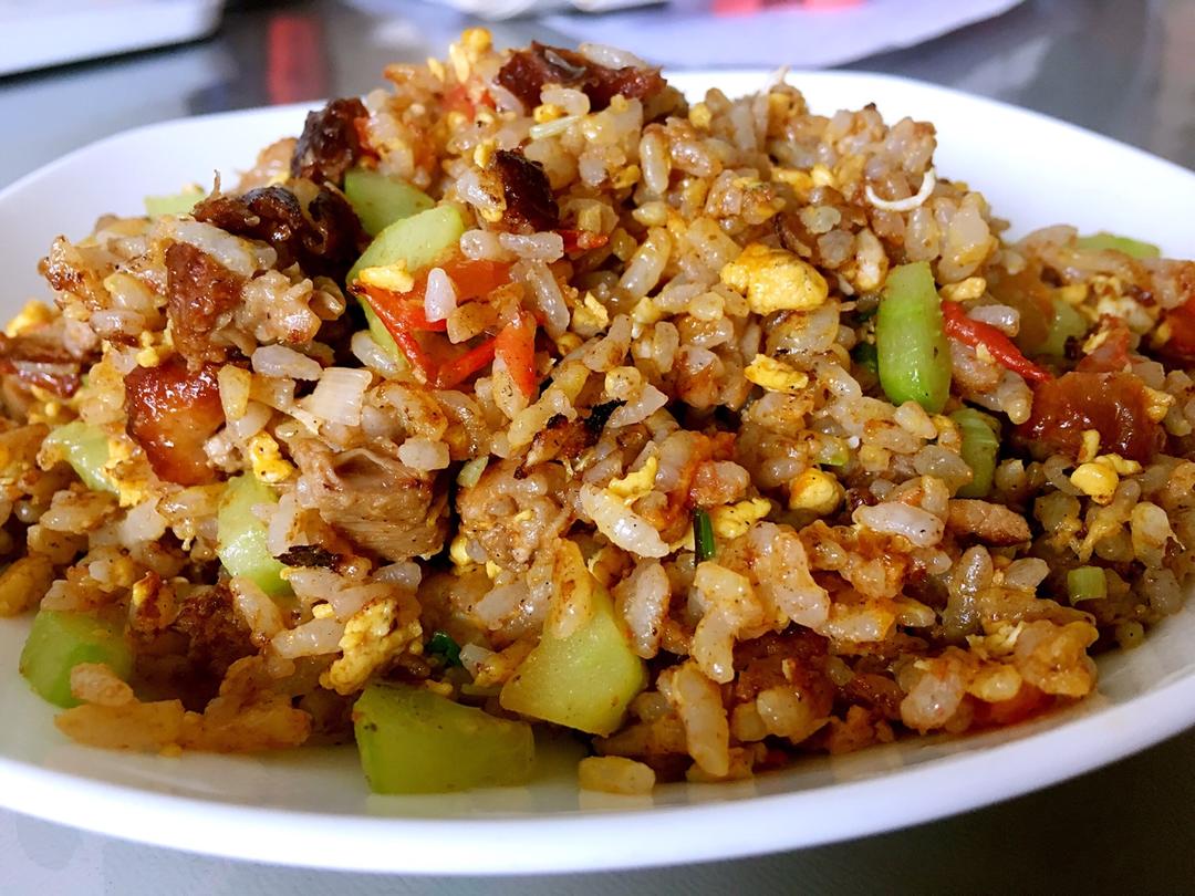 袁亚新做的烤鸭炒饭
