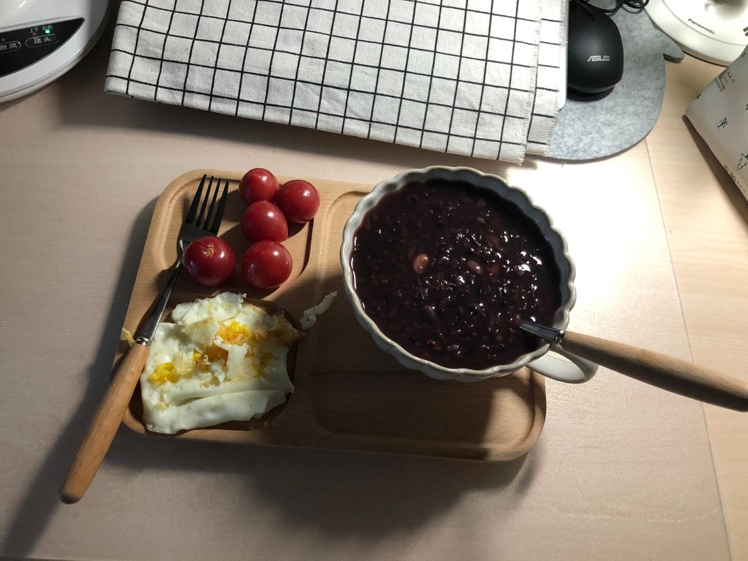 懒人版紫薯黑米粥