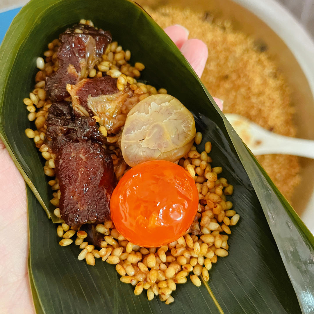 妈咪的♥️私房秘制咸蛋黄肉粽