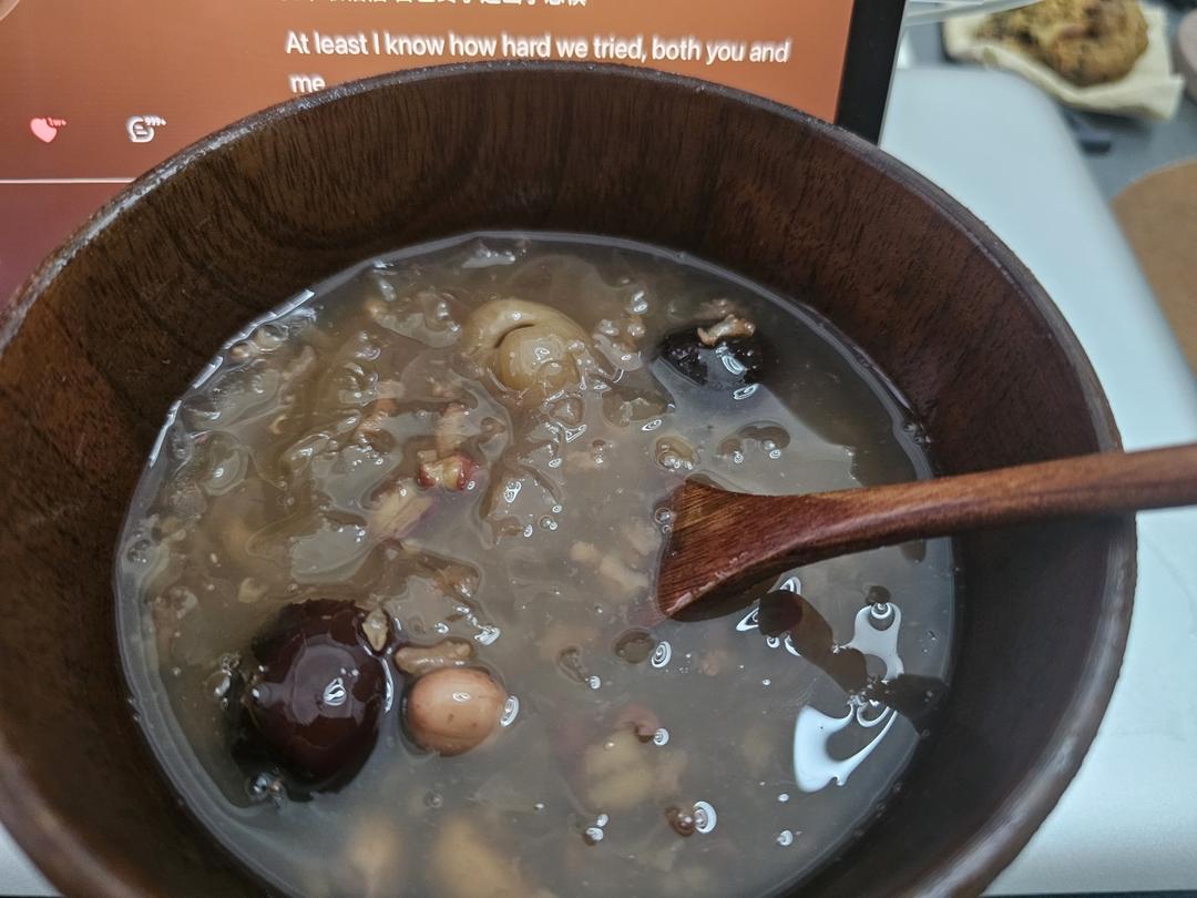 99%像的娃哈哈桂圆莲子八宝粥