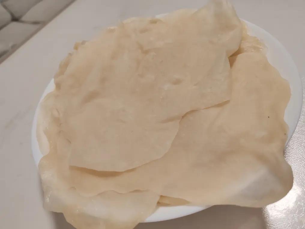 层薄如纸的蒸春饼 柔软又劲道 卷肉卷菜都好吃 附细节视频详解