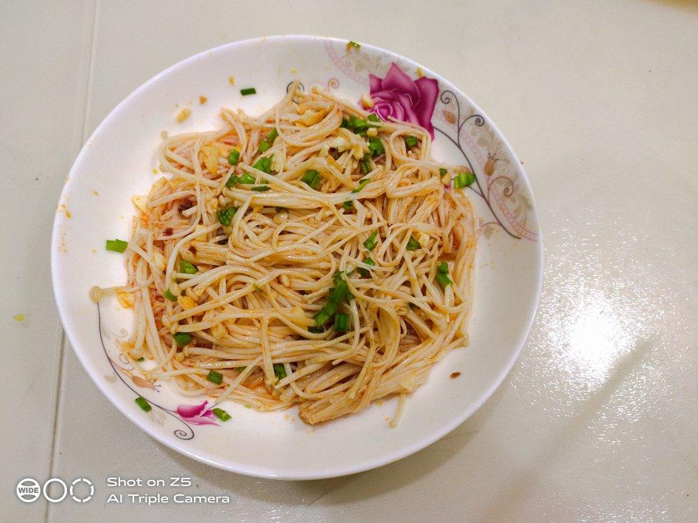 蒜蓉蒸金针菇