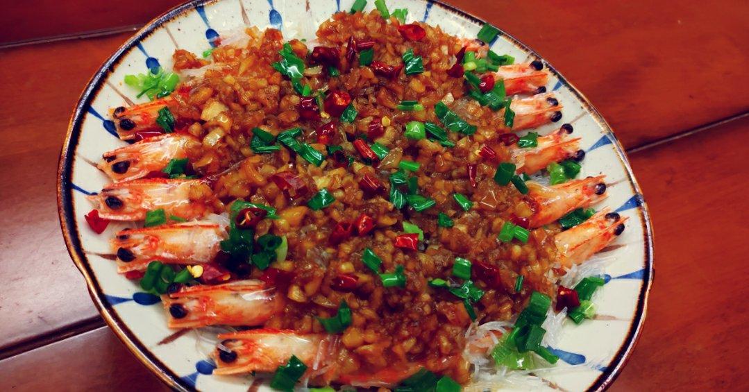 【蒜蓉粉丝蒸虾】