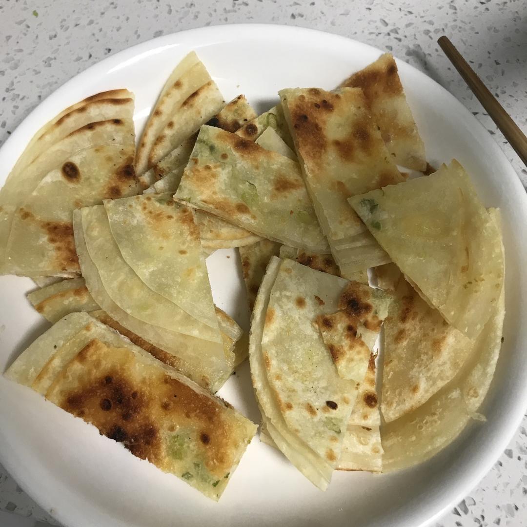 葱油饼（饺子皮版）