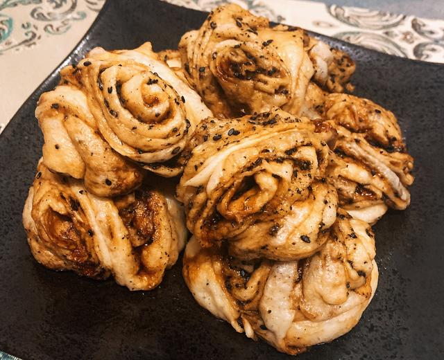 芝麻红糖花卷(非麻酱更清爽)的做法