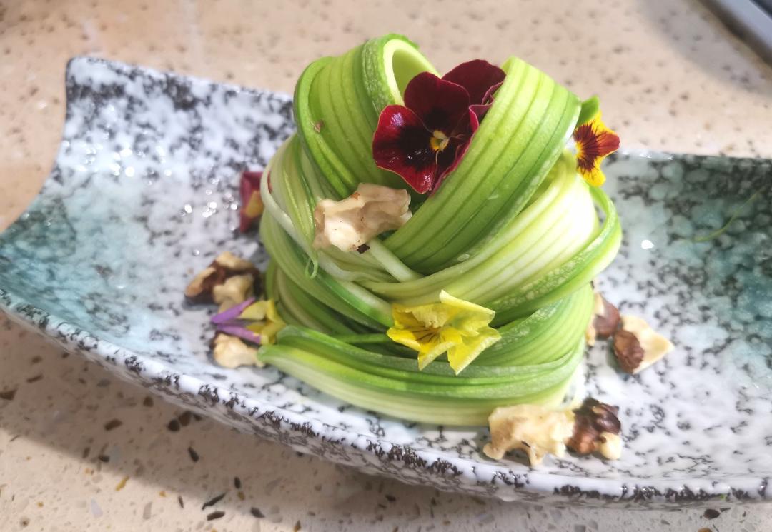 【凉拌西葫芦丝-丝竹盛宴】花样年夜饭 08