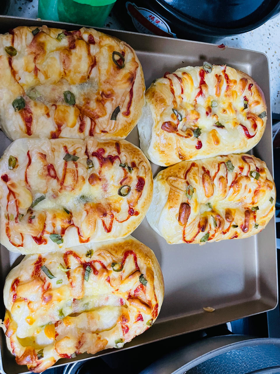 香葱火腿肠面包