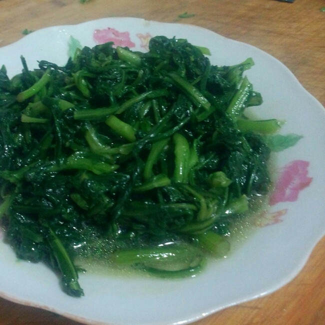 清炒茼蒿