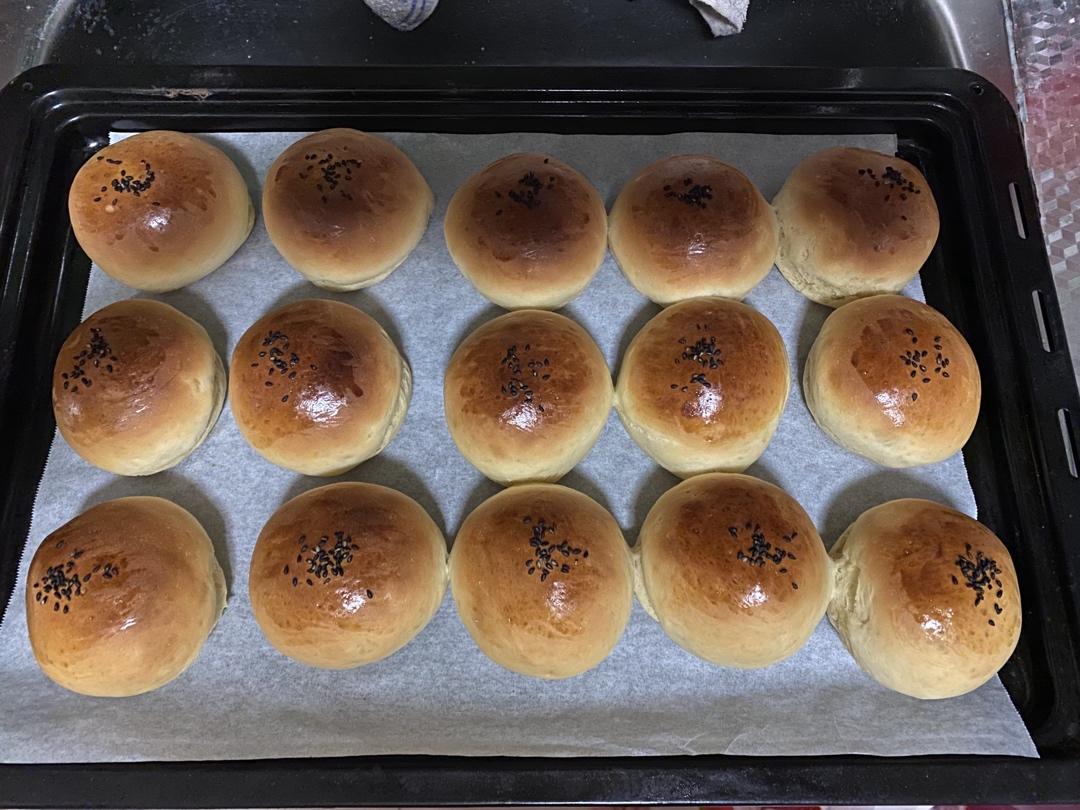 超软牛奶小餐包