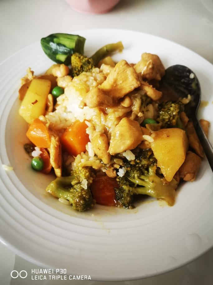 容易上手的酒店大厨级别的咖喱土豆鸡