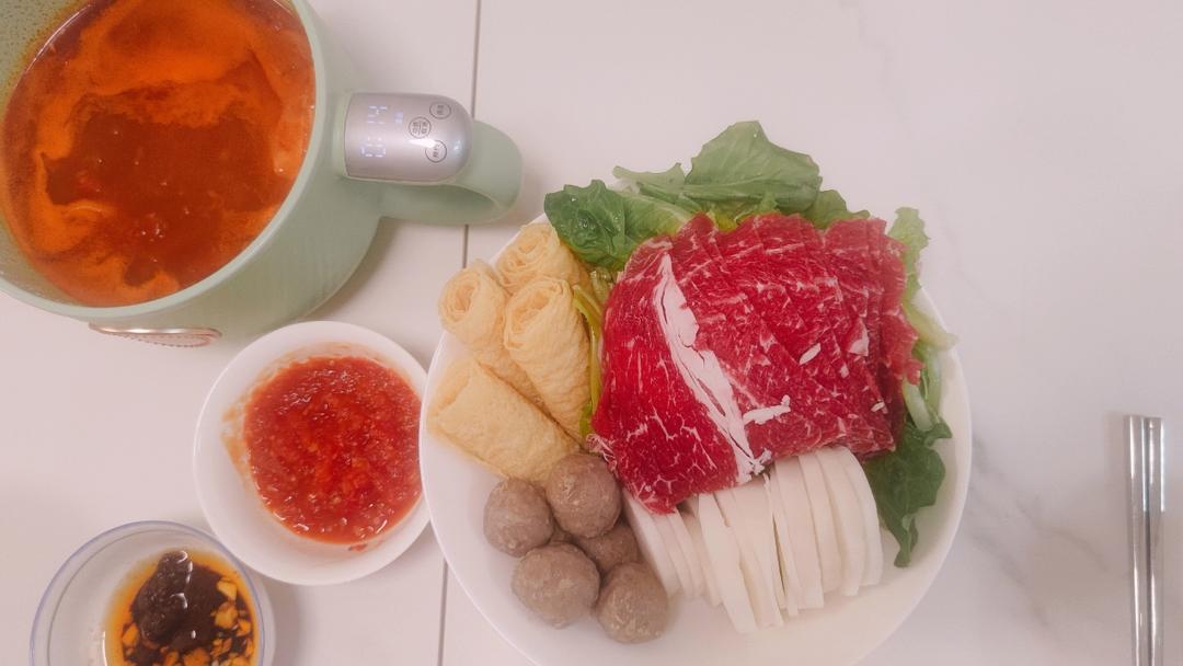 六颗番茄🍅火锅汤底