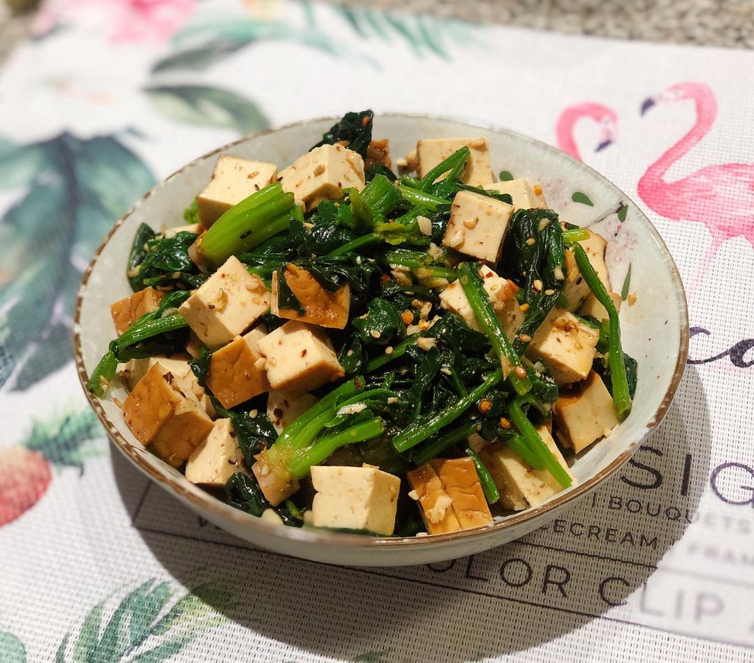 凉拌花生米菠菜