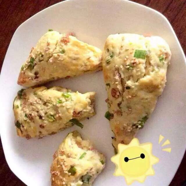葱香火腿肠司康