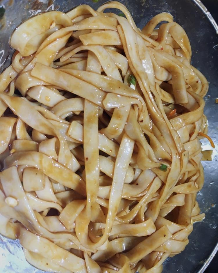 香葱油泼拌面——汪涵《天天向上》现场传授