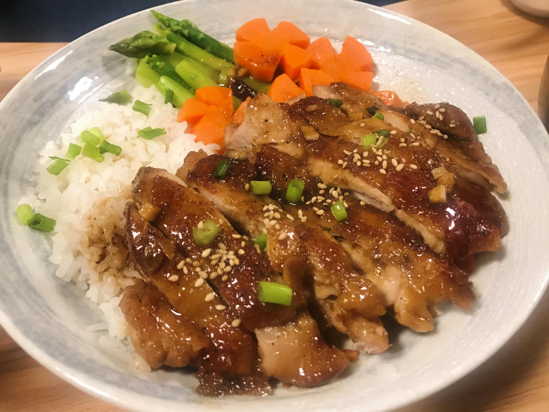 照烧鸡腿饭