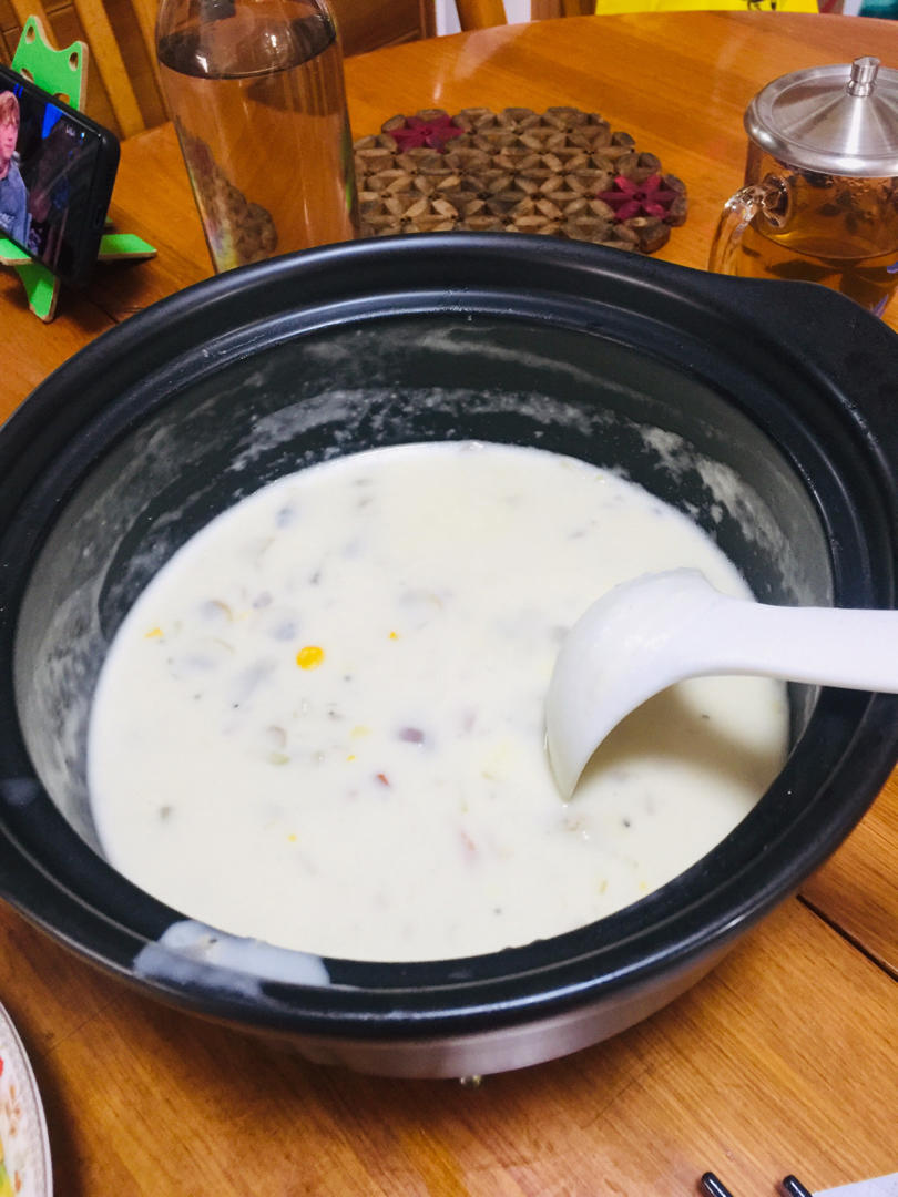 三碗下肚還想吃的鮮菇玉米濃湯（奶油不膩版）