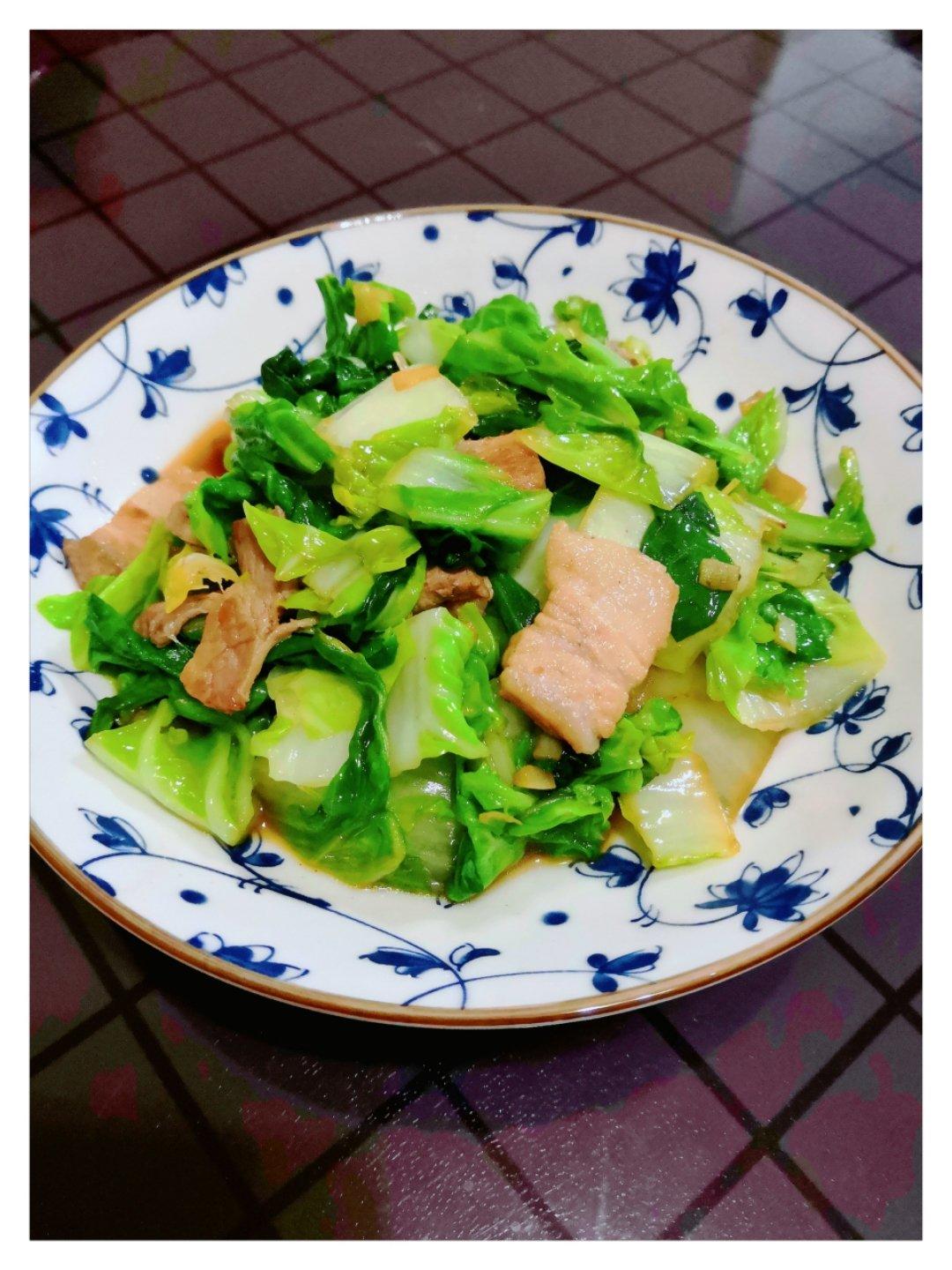 telo和joy麻麻做的小白菜炒肉