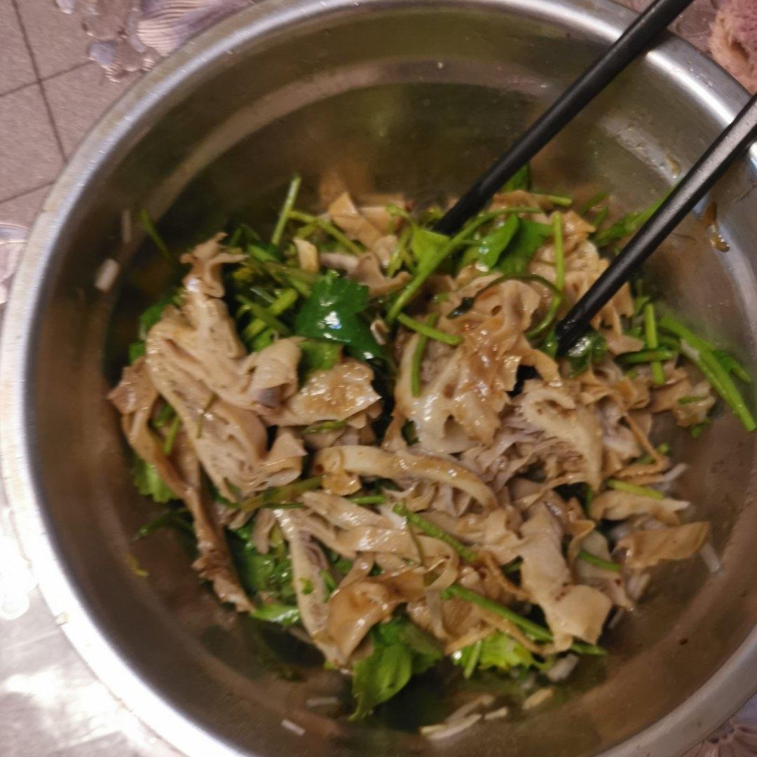 简单又下饭的油泼牛百叶