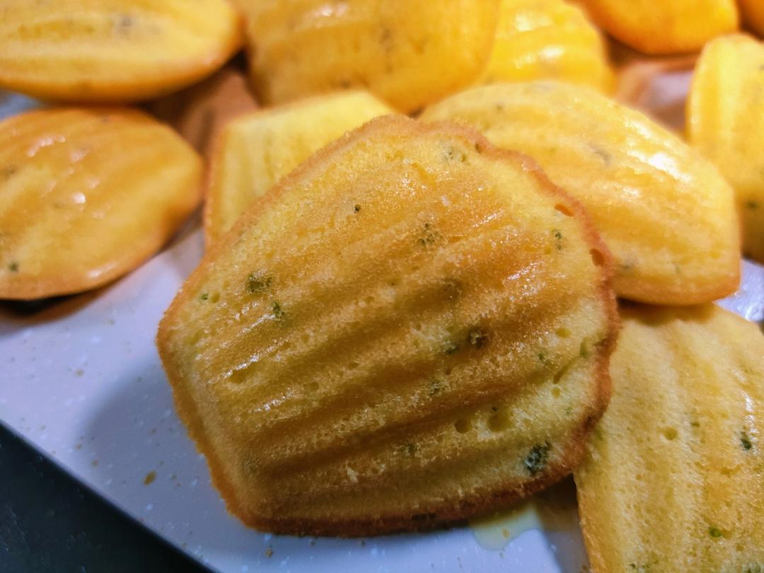 浑身文艺气质的甜点——柠檬玛德琳