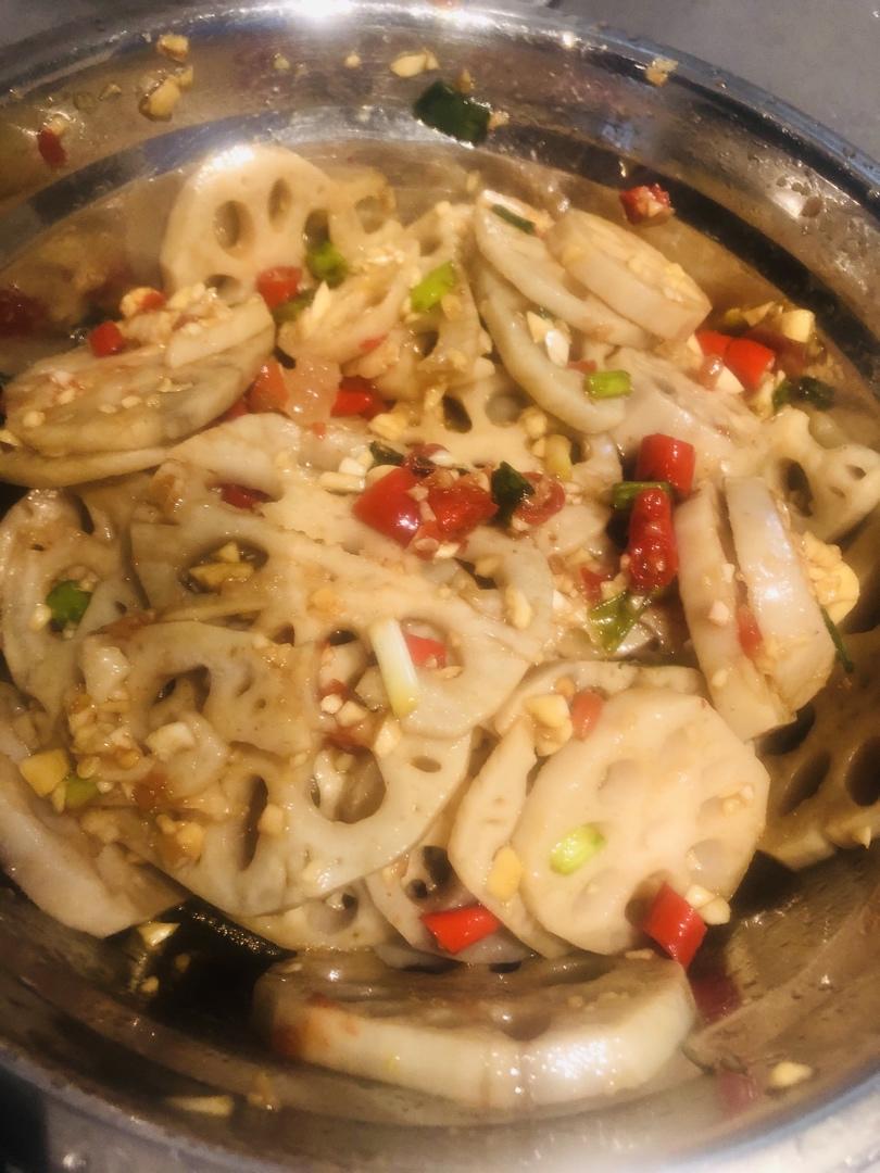 做法特别简单的爽口凉拌藕片