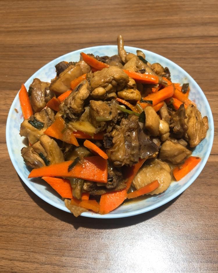 厨师长教你：“姜葱炒鸡”的家常做法，色香味俱全，赶紧收藏吧