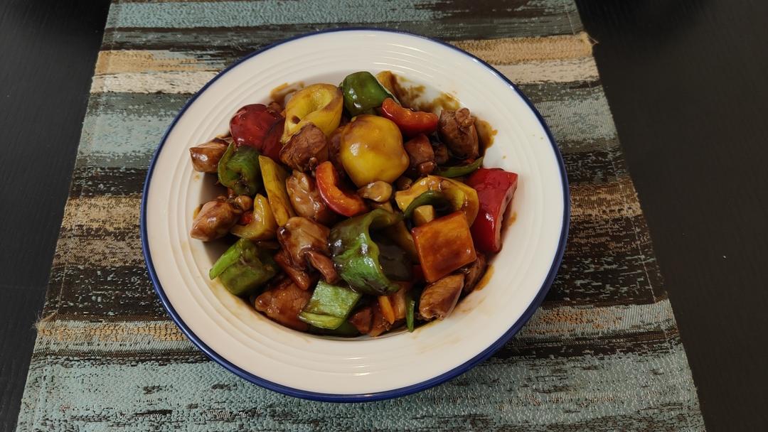 补维c的大菜-五彩缤纷彩椒青椒炒鸡腿肉