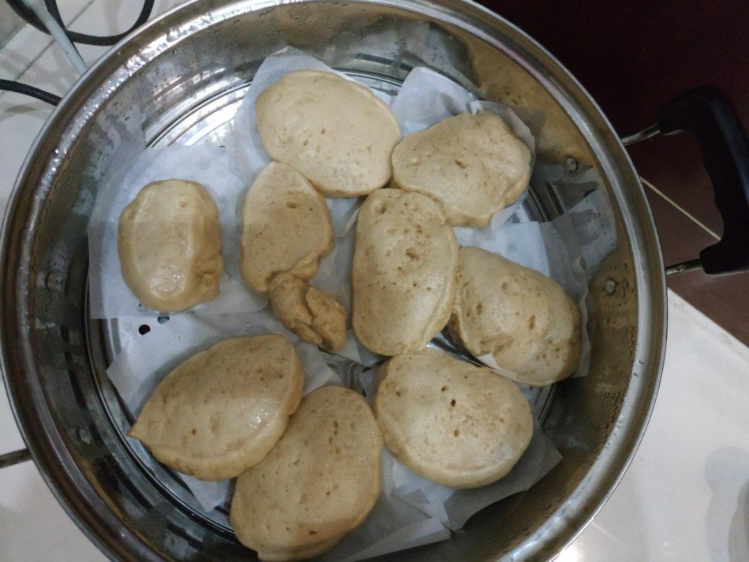 在面包机帮助下蒸馒头