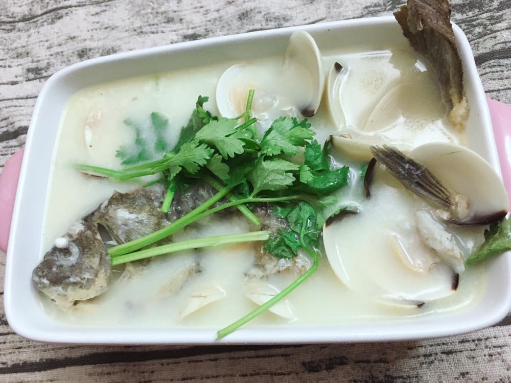 豆浆鲫鱼汤