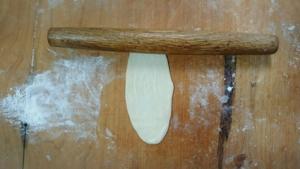 超级酥的老婆饼(传统糯米馅和奶黄馅)的做法 步骤8