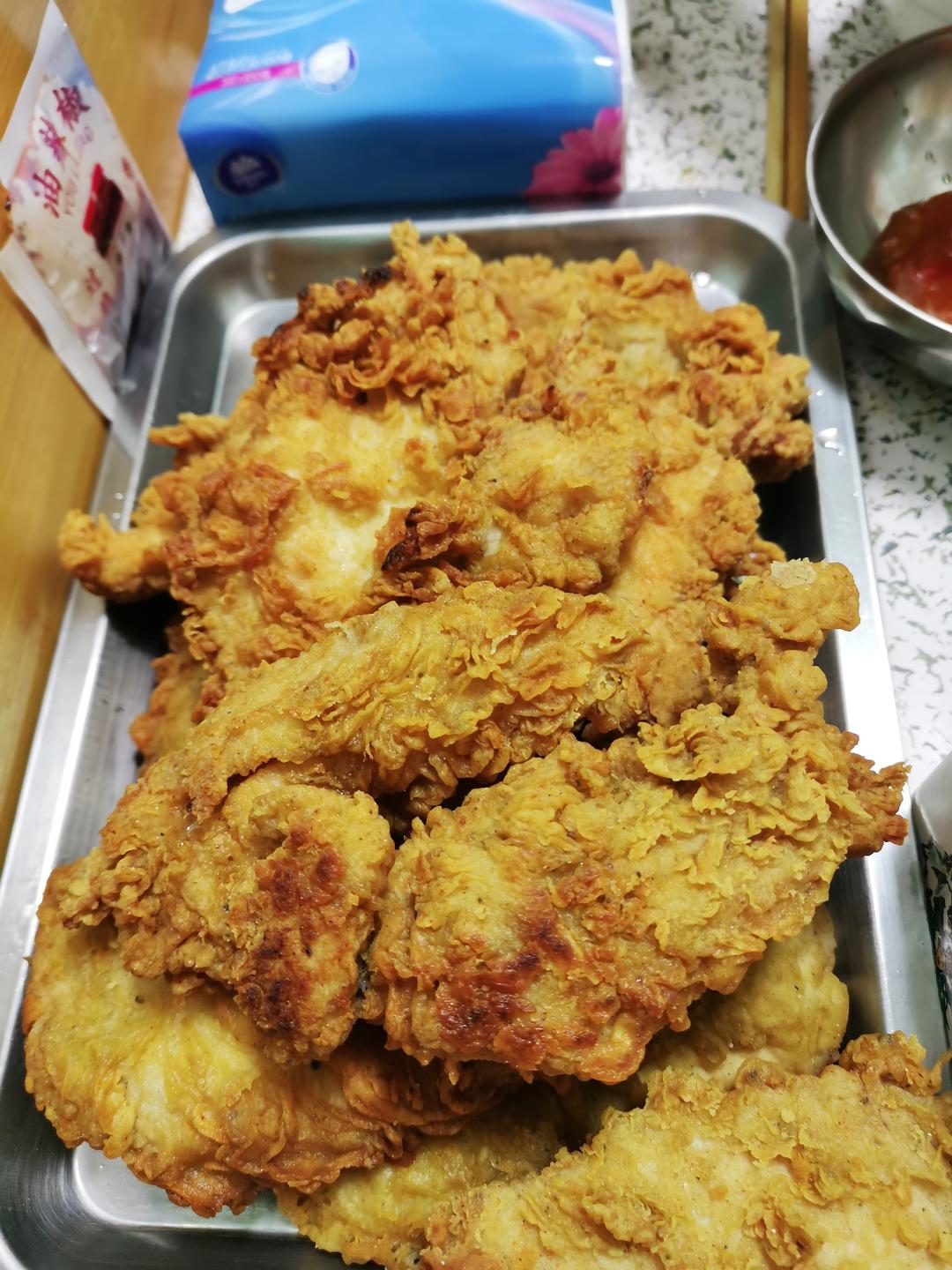皮酥肉多汁的~炸鸡排