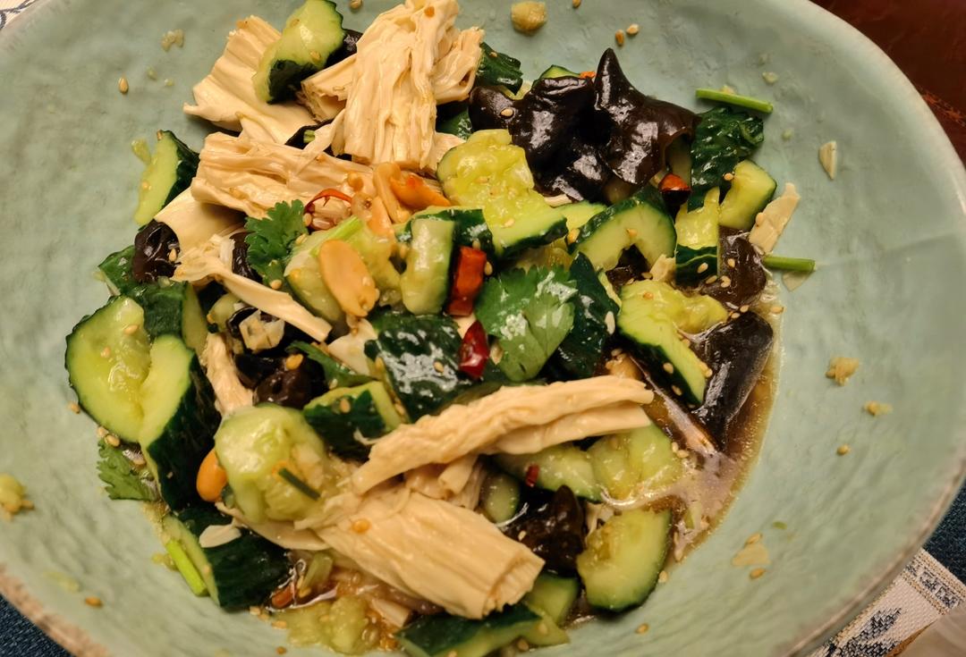 餐桌必备的小凉菜，简单易做，10分钟就能搞定