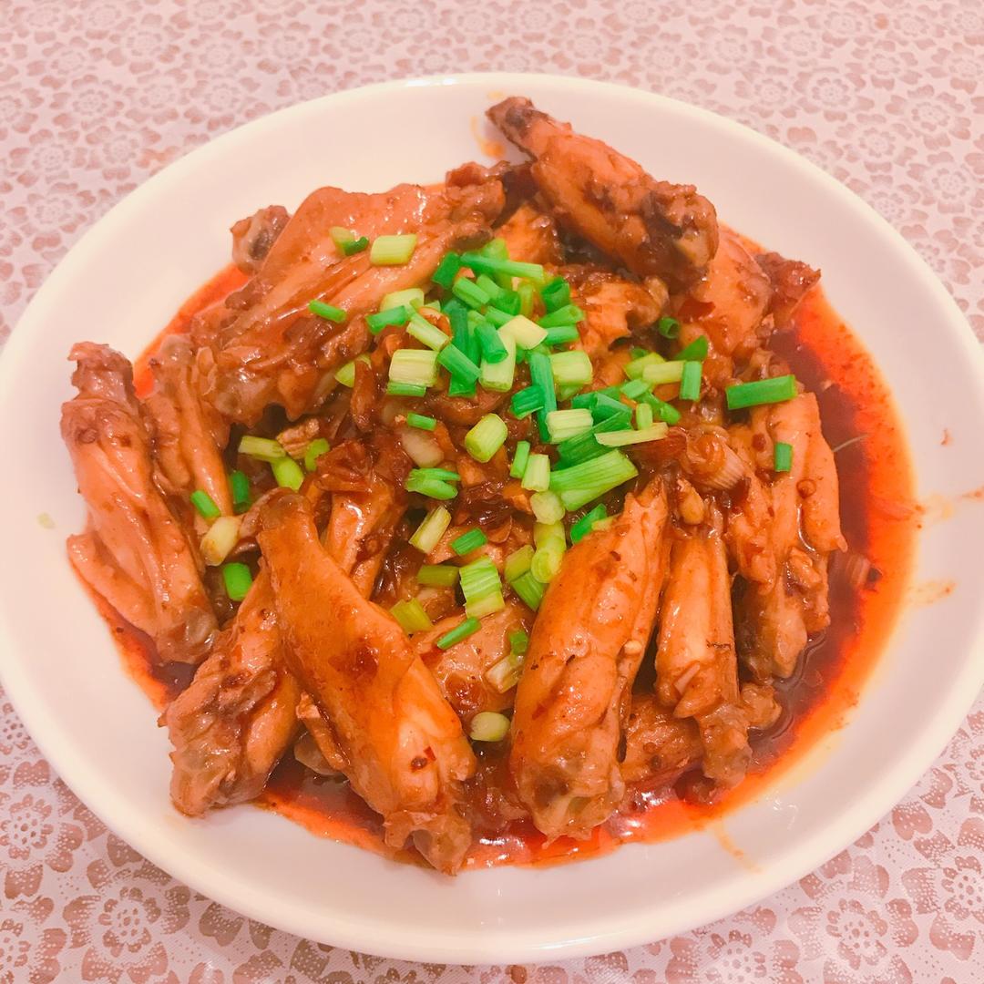 吮指鸡翅
