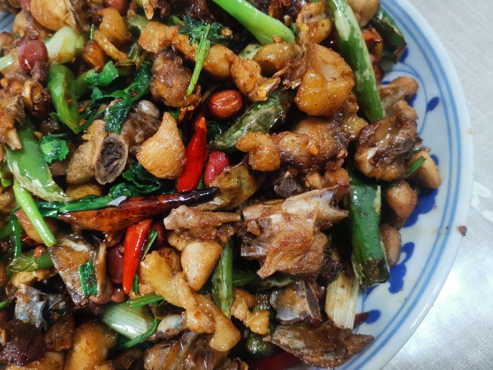 干煸尖椒辣子鸡