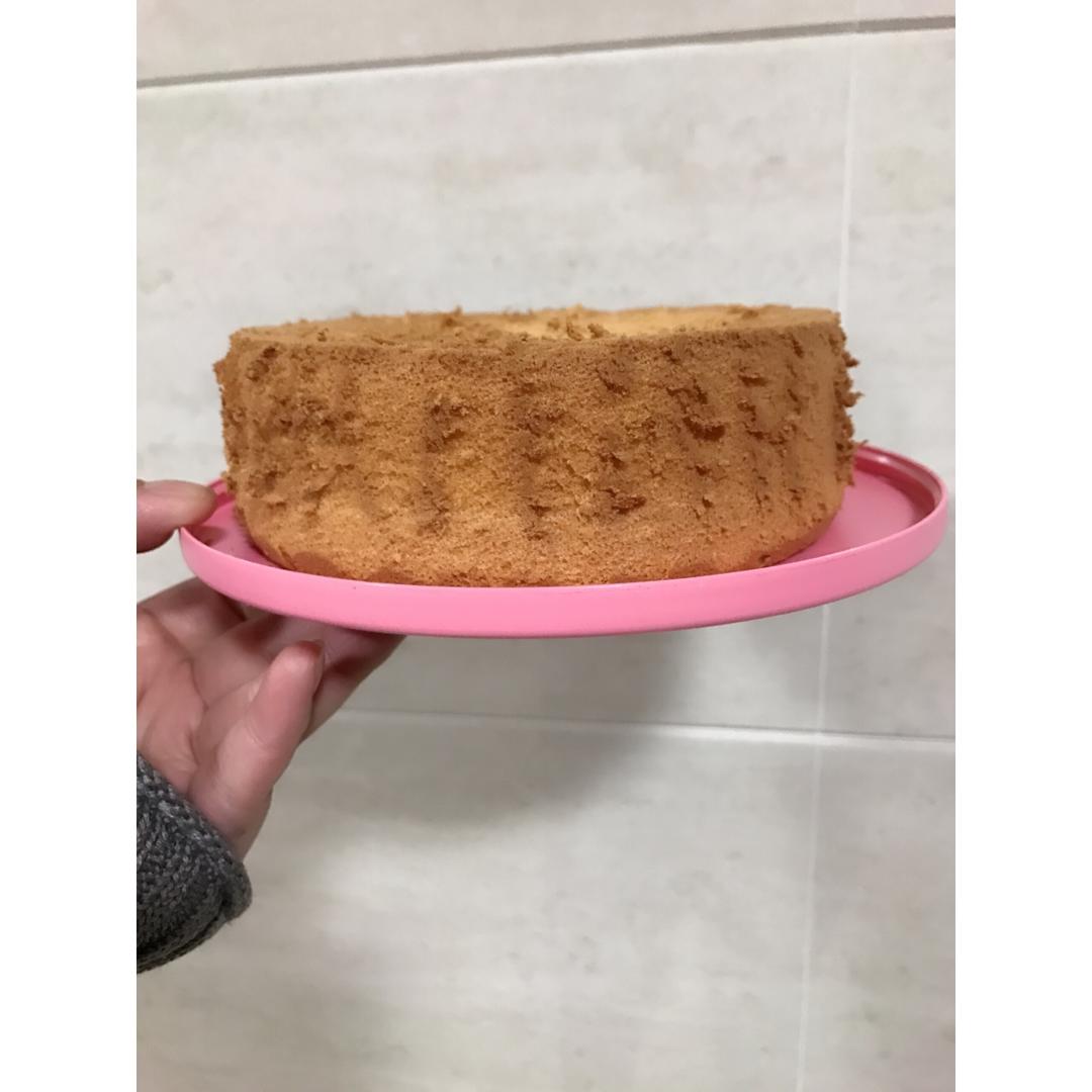 超简单完美戚风蛋糕（6寸2蛋）附打发、翻拌、脱模视频