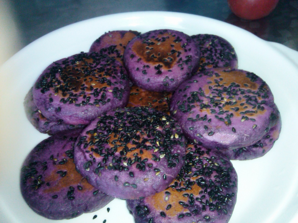 紫薯芝麻饼