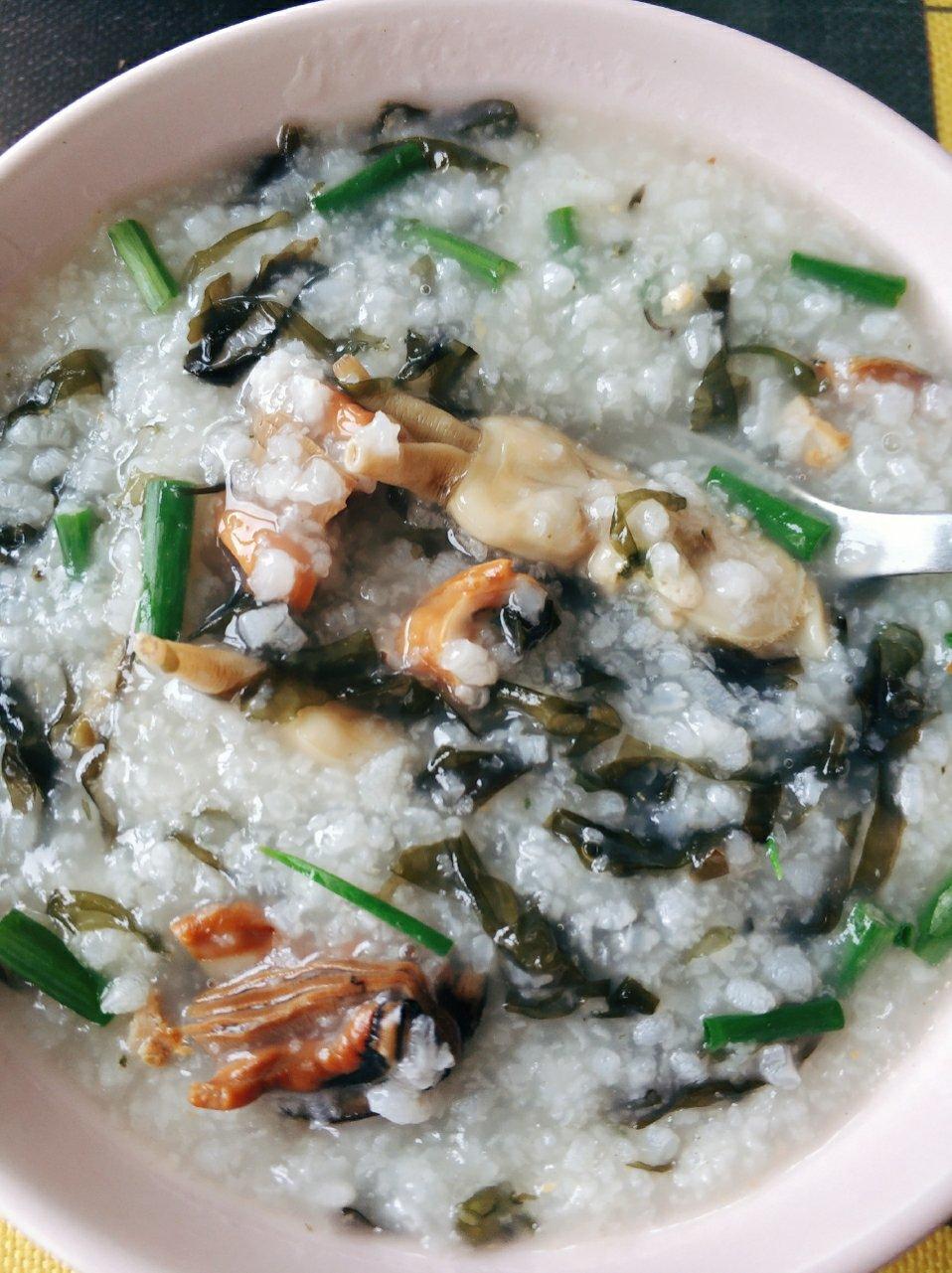 这样熬出来的蚝豉菜干粥更香浓