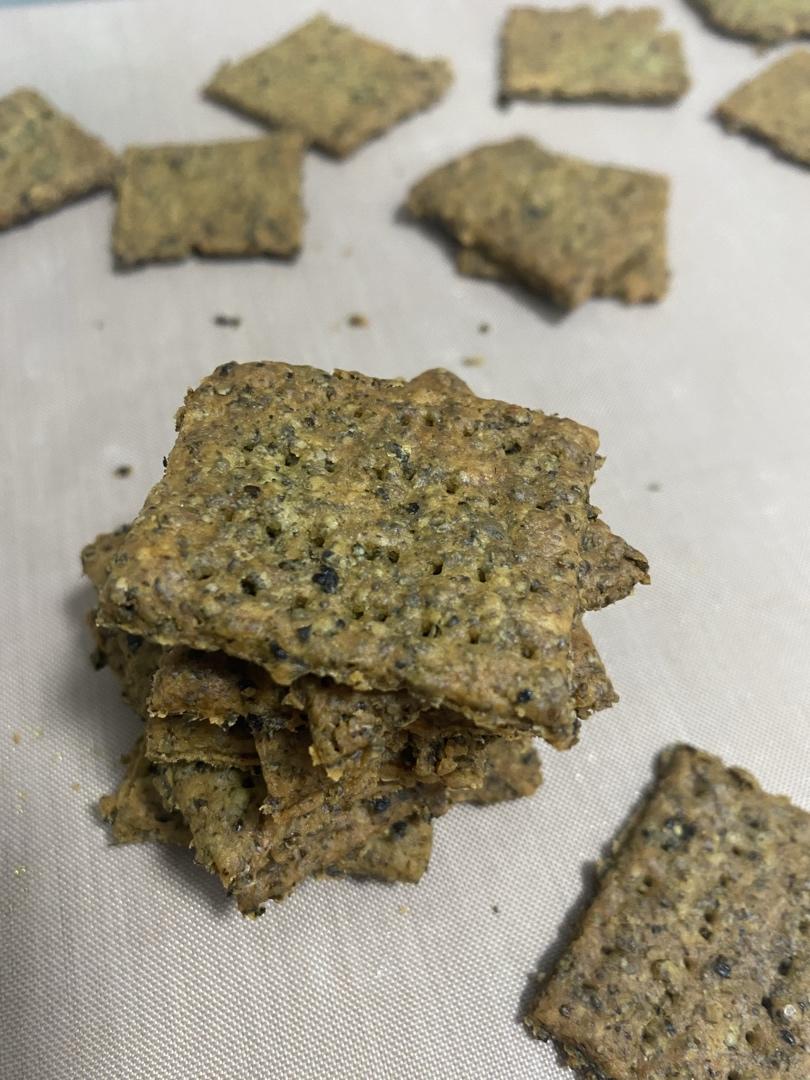 苔条薄苏打饼干（比海苔更浓郁）