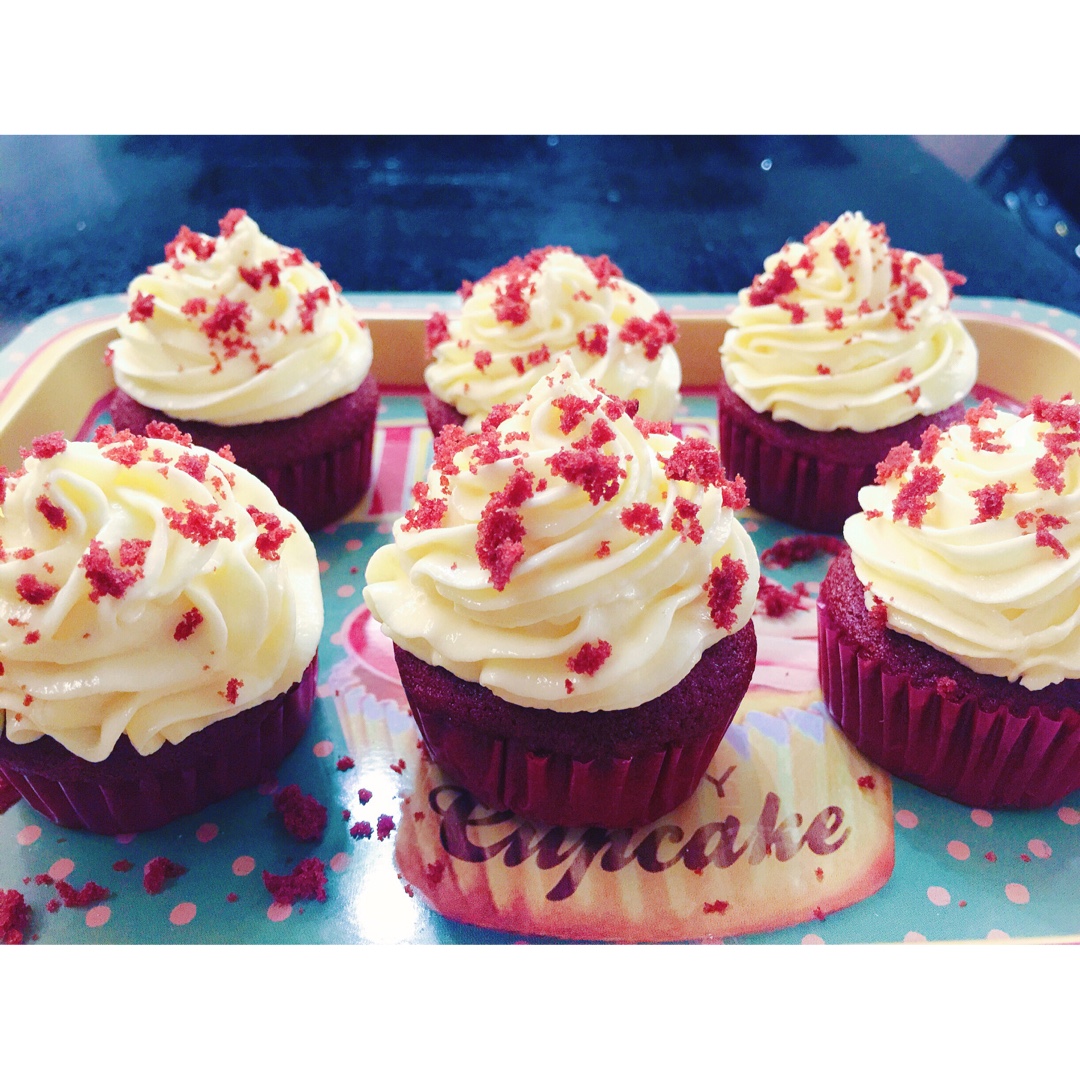 传统红丝绒杯子蛋糕（极软无泡打粉）Red velvet cupcake